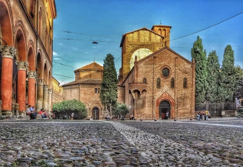 Cosa vedere a Bologna: le tappe da non perdere 📍