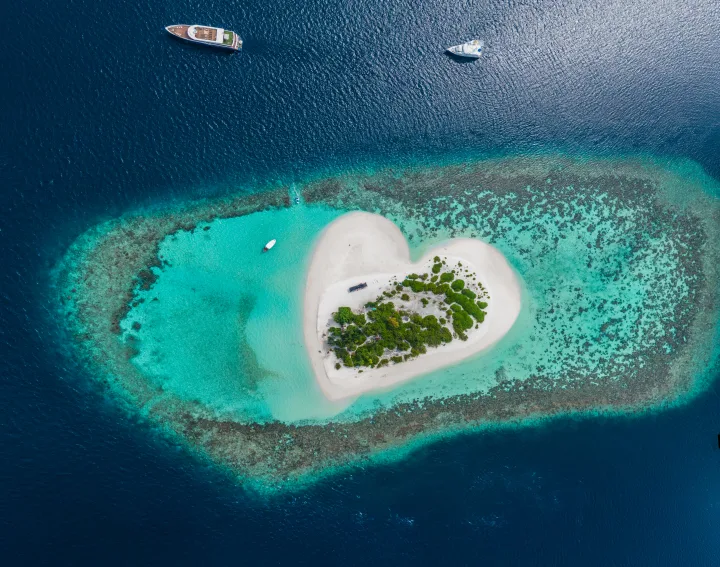 Voli economici per le Maldive in alta stagione.